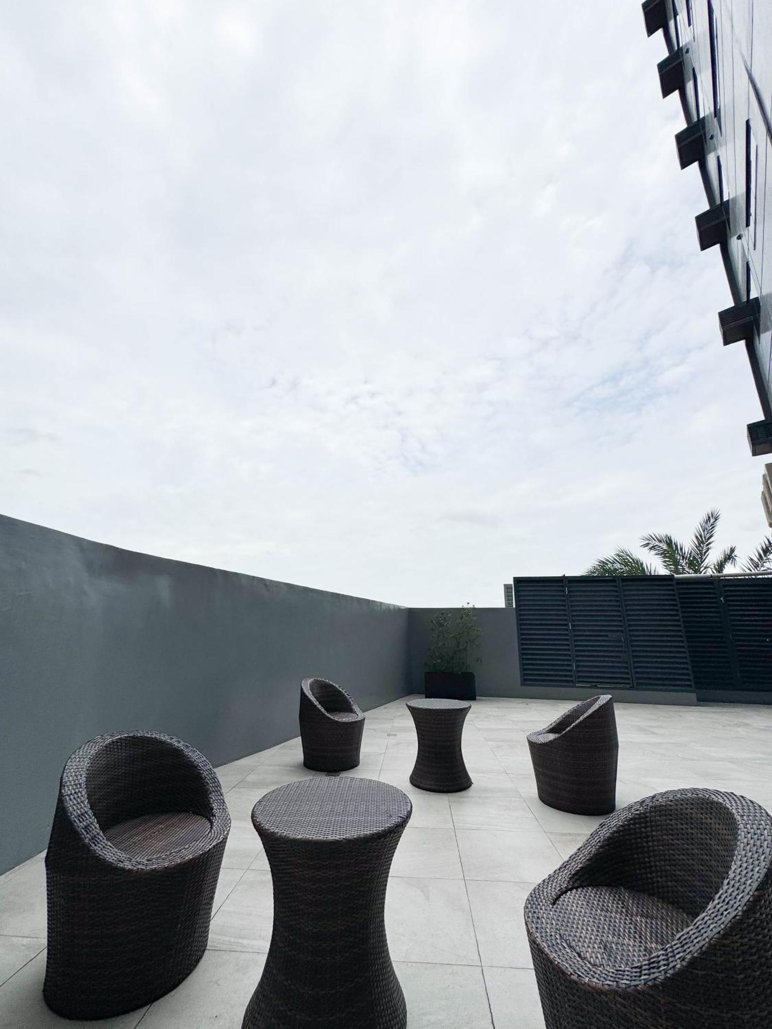 Hotel101 - Fort Taguig Exterior foto